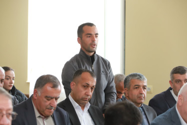 Şəki Şəhər İcra Hakimiyyətinin başçısı Elxan Usubov Birinci Biləcik kəndində səyyar qəbul keçirib