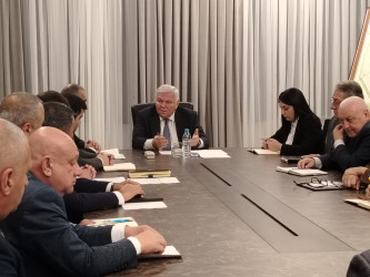 Şəkidə payız-qış mövsümünə hazırlıqla bağlı Şəki Şəhər İcra Hakimiyyəti başçısı yanında Şuranın  iclası keçirilib