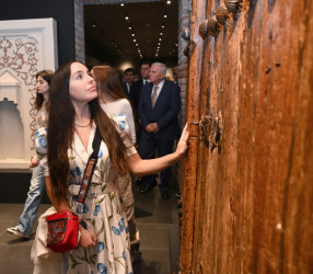 Leyla Əliyeva və Arzu Əliyeva Şəkidə tarixi-memarlıq abidələrinin bərpadan sonra açılışında iştirak ediblər