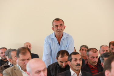 Şəki Şəhər İcra Hakimiyyətinin başçısı Elxan Usubov Baş Göynük kəndində səyyar qəbul keçirib