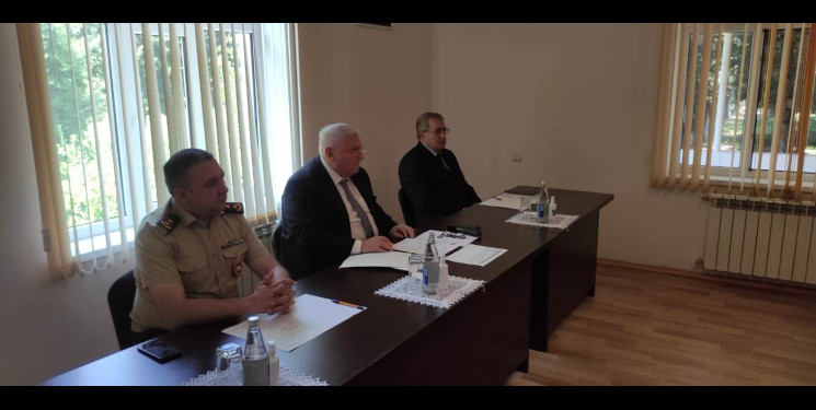Şəki Şəhər İcra Hakimiyyətinin başçısı Elxan Usubov Çeşməli kəndində səyyar qəbul keçirib