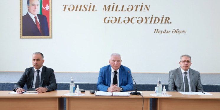 Şəki Şəhər İcra Hakimiyyətinin başçısı Elxan Usubov Qoxmuq kəndinin sakinləri ilə görüşüb