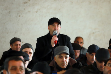 Şəki Şəhər İcra Hakimiyyətinin başçısı Elxan Usubov Qayabaşı kəndində səyyar qəbul keçirib