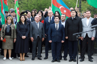 27 sentyabr - Anım Gününun beşinci ildönümü ilə bağlı Şəkidə Vətən müharibəsi şəhidlərinin xatirəsi yad edilib və ağacəkmə aksiyası təşkil olunub