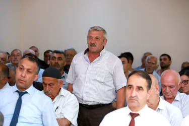 Şəki Şəhər İcra Hakimiyyətinin başçısı Elxan Usubov Şin kəndinin sakinləri ilə görüşüb