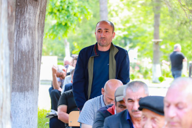 Şəki Şəhər İcra Hakimiyyətinin başçısı Elxan Usubov Baş Küngüt kəndinin sakinləri ilə görüşüb