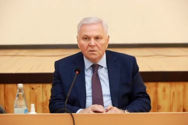 Şəki Şəhər İcra Hakimiyyətinin başçısı Elxan Usubov Baş Zəyzid kəndinin sakinləri ilə görüşüb