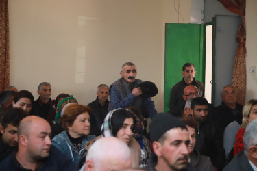 Şəki Şəhər İcra Hakimiyyətinin başçısı Elxan Usubov Fazıl kəndində səyyar qəbul keçirib