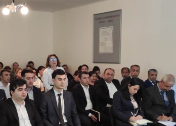 Şəki Şəhər İcra Hakimiyyətinin başçısı Elxan Usubov Çeşməli kəndində səyyar qəbul keçirib