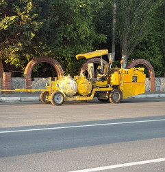 Şəkı şəhərində aparılan abadlıq-quruculuq işləri çərçivəsində yol infrastrukturunun yenilənməsi işləri davam etdirilir