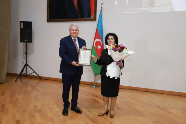 Şəkidə 5  oktyabr – Beynəlxalq Müəllimlər günü münasibətilə tədbir keçirilib