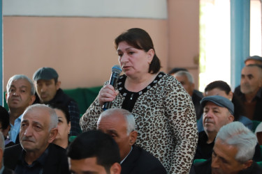 Şəki Şəhər İcra Hakimiyyətinin başçısı Elxan Usubov Oxud kəndinin sakinləri ilə görüşüb